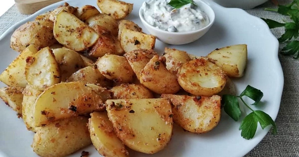 Ofenkartoffeln mit Tzatziki-Sauce